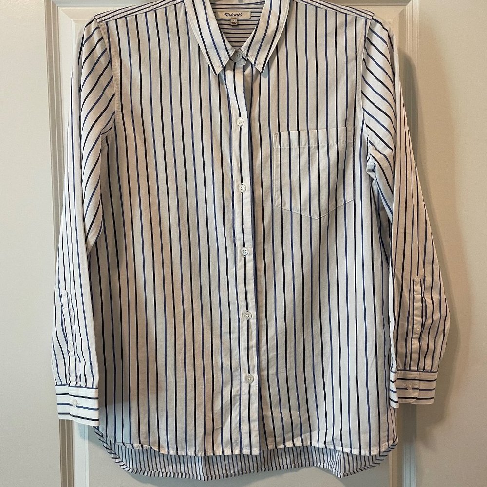 3/$40! Madewell White Black and Blue Striped Button Up High Low Shirt (Size L)